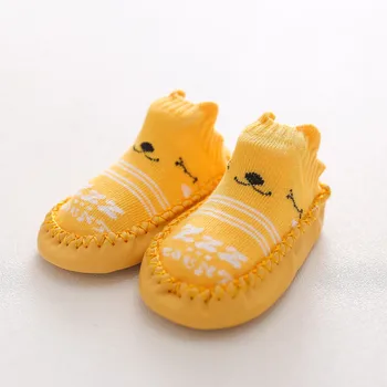 Бебешки чорап обувки пролет есен стил малко дете бебе първи проходилки нехлъзгащи гумени обувки карикатура вътрешен бебе чорапи обувки обувки Изображение