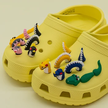 1бр Животни Талисмани за обувки за Croc Dolphin 3D Caterpillar Snake Garden Sandal аксесоари Декорация на дъгата на обувките на едро Изображение