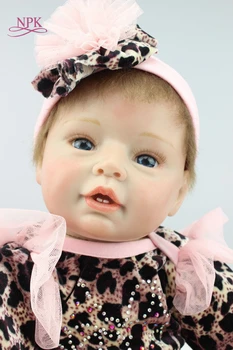 NPK преродена кукла с меко истинско нежно докосване на едро реалистична симулация преродена бебешка кукла мек силиконов винил Изображение