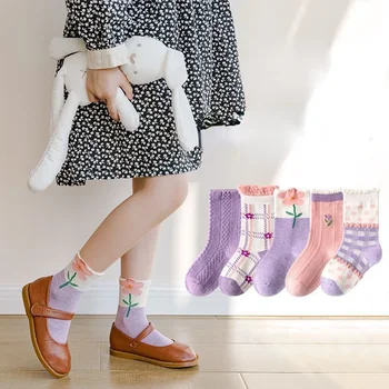 5 чифта/лот Детски меки памучни чорапи Корейска любов сърце цвете печат бебе момиче чорапи есен зима топли деца средата тръба чорапи Изображение